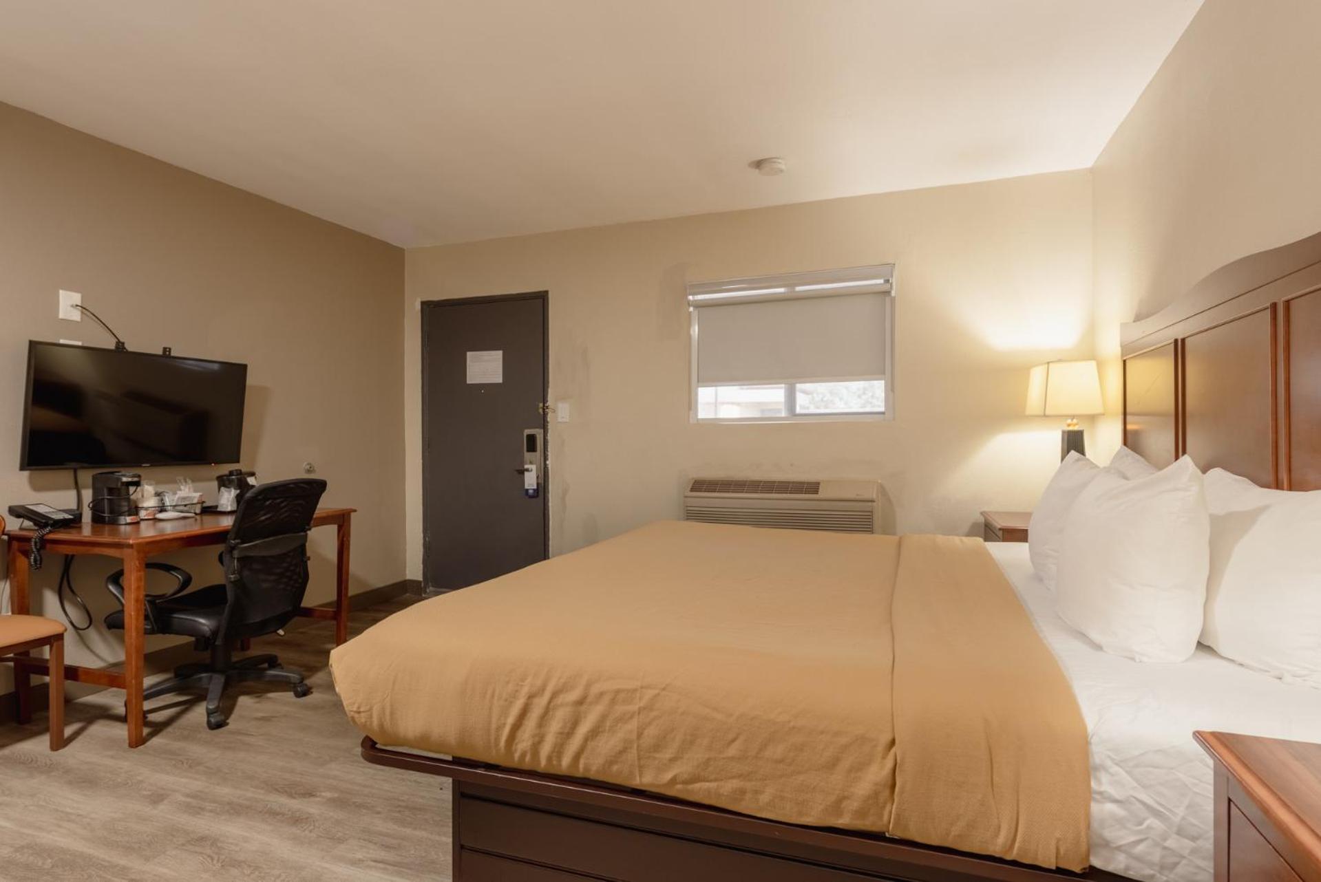 Suburban Studios Near Mesa Verde Кортес Екстер'єр фото